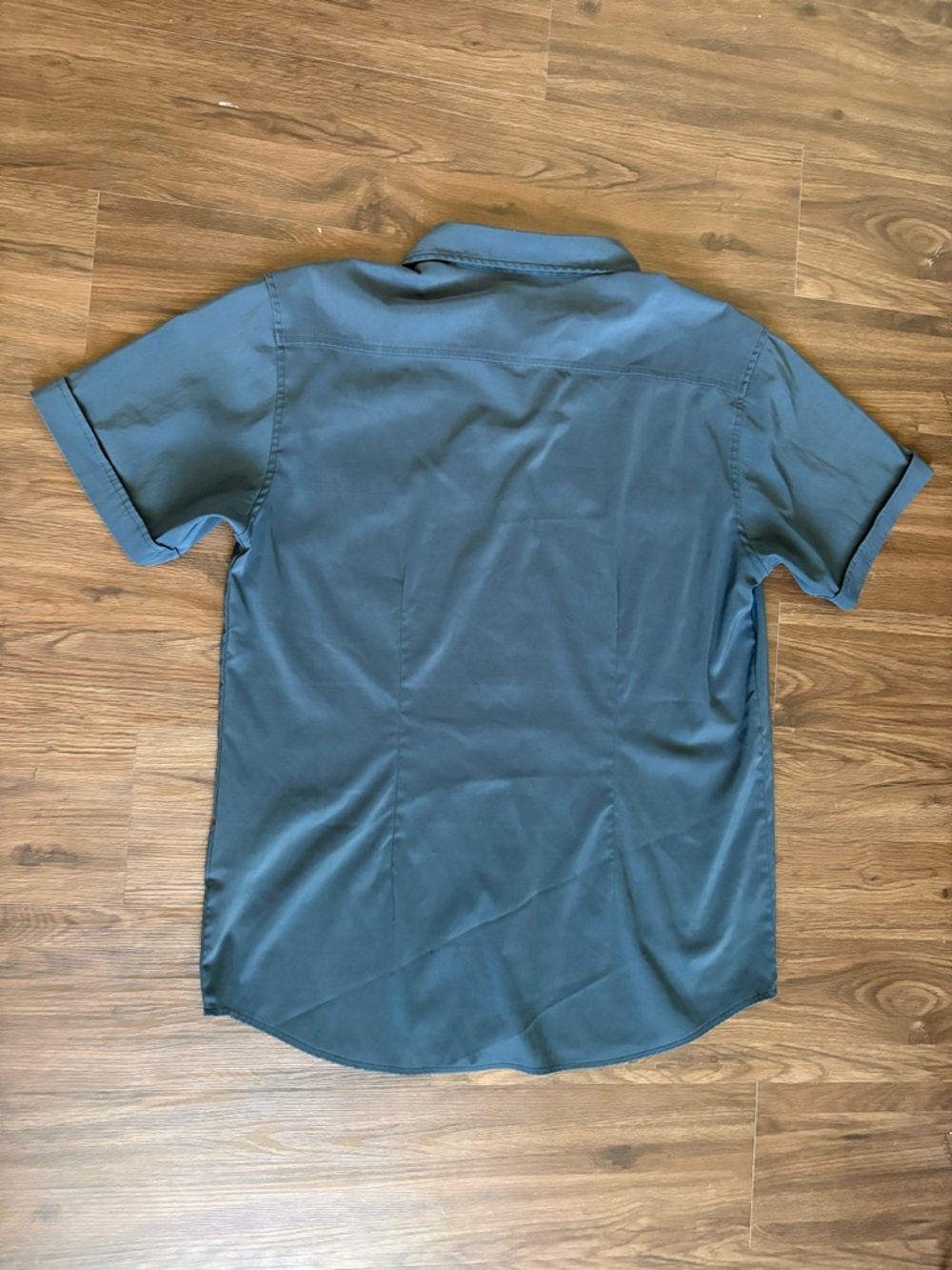 Eighty Eight Short-Sleeve Button-Down Shirt in Teal Blue - Picture 2 of 2